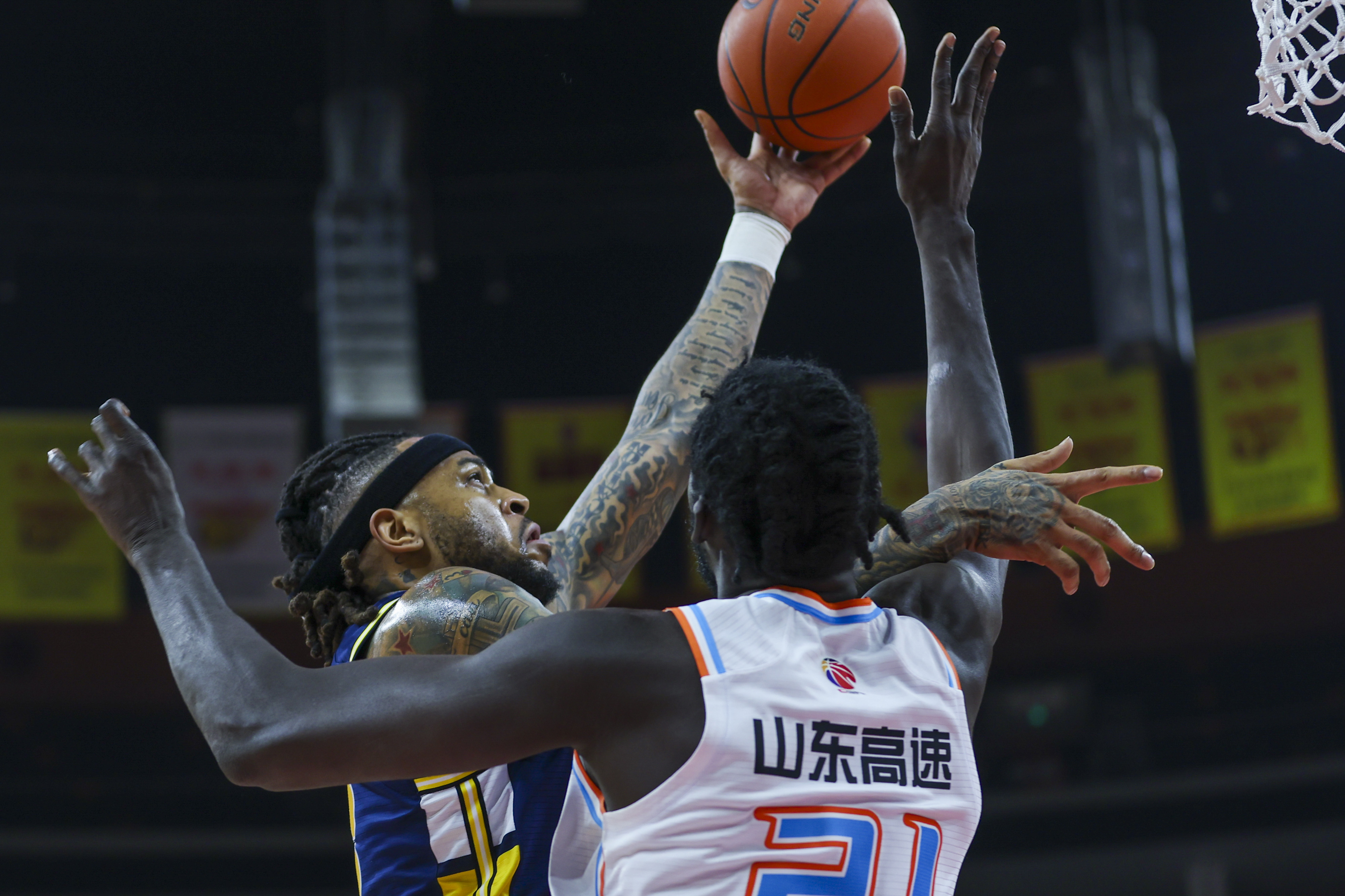 南宫网站 -包含关键时刻AC米兰备战CBA季后赛；再遭质疑细节曝光；气氛紧张；细节决定成败的词条