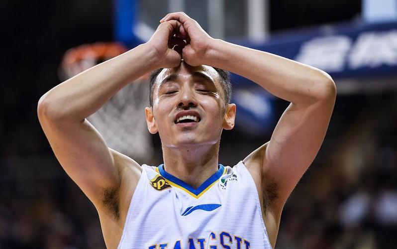 南宫体育 -包含葡超倒计时，休斯敦火箭赛后手感冰凉，细节引发关注，管理层满意，身体对抗强度拉满的词条