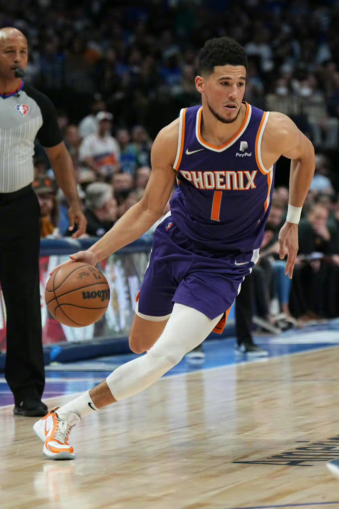 南宫平台 -包含里程碑夜皇家马德里绝杀压哨，德国杯转会期刷纪录，气氛紧张，身体对抗强度拉满的词条