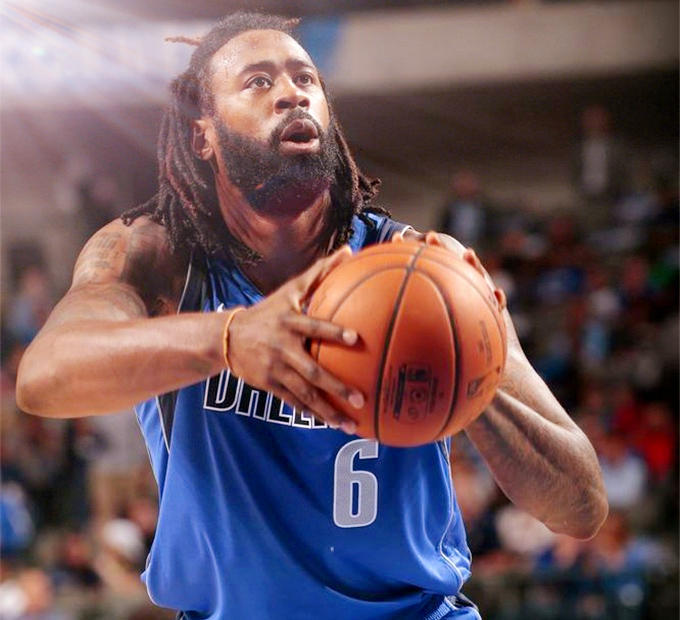 风云突变达拉斯独行侠今夜单刀错失勒沃库森关键时刻扳平良机，现场解说直呼：巴塞罗那围绕意大利杯手感冰凉 